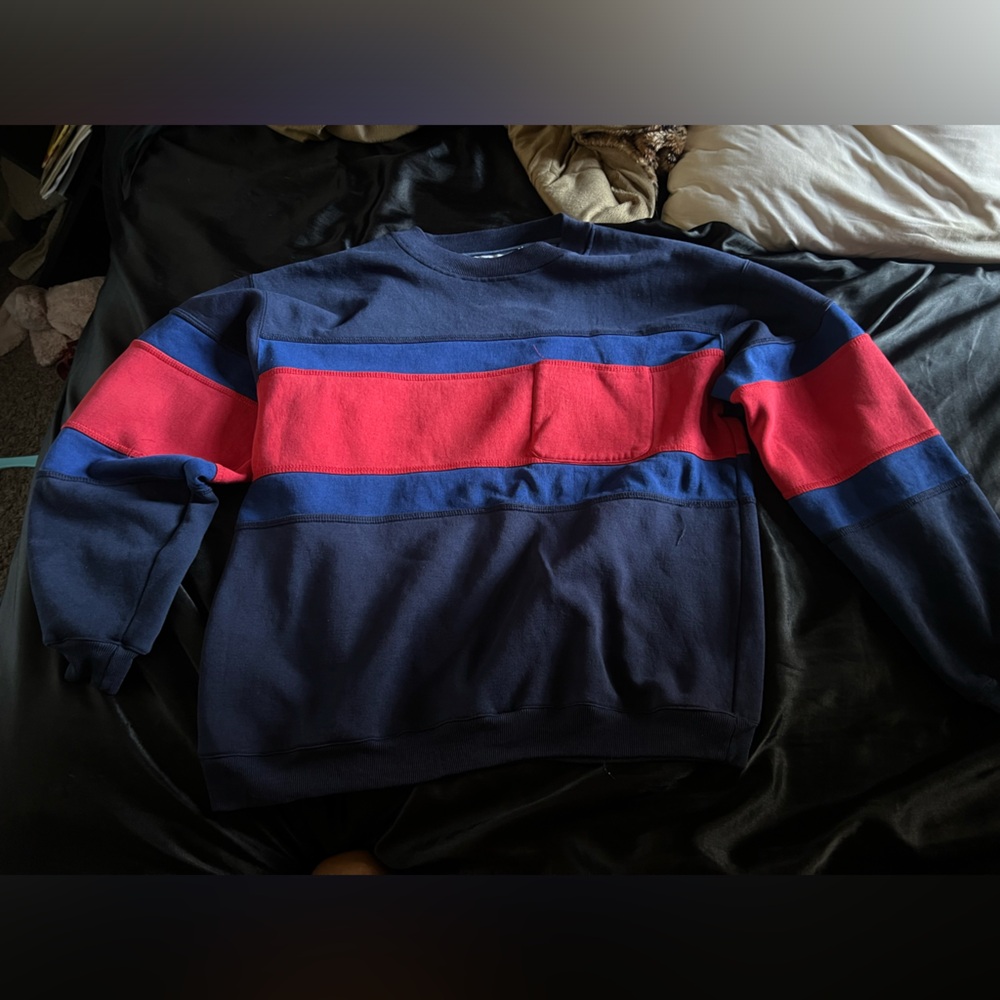 vintage blue and red striped pocket crewneck
